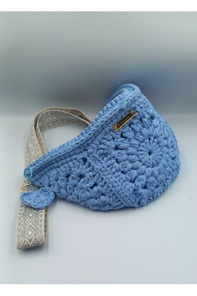 Γαλάζιο Χειροποίητο Belt Bag με Πλεκτό Μπρελόκ Καρδιά & Χρυσές Λεπτομέρειες