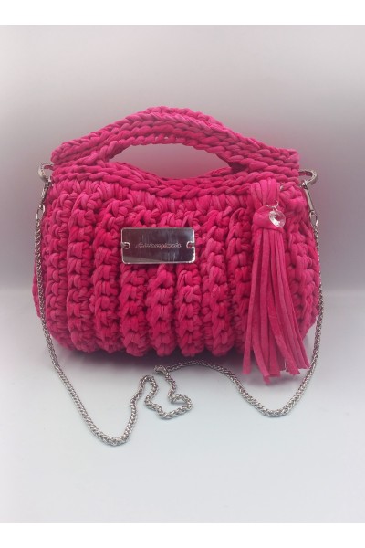 Χειροποίητη Πλεκτή Τσάντα "Magenta Charm" με Φούντα & Αλυσίδα