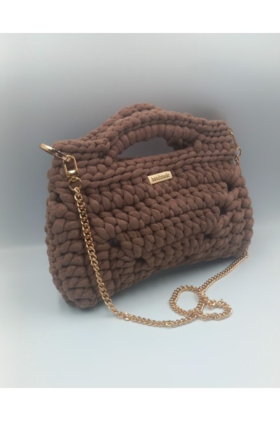 Handmade Brown Knitting Bag – Χειροποίητη Τσάντα με Χρυσές Λεπτομέρειες.