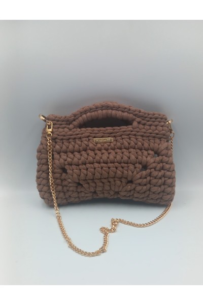 Handmade Brown Knitting Bag – Χειροποίητη Τσάντα με Χρυσές Λεπτομέρειες.
