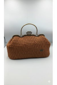 Καφέ χειροποίητη τσάντα με frame με στρας