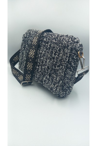 Χειροποίητος πλεκτός φάκελος με ιμάντα