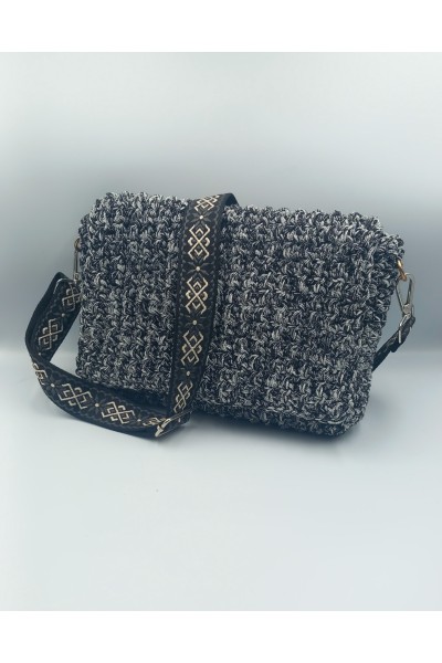 Χειροποίητος πλεκτός φάκελος με ιμάντα