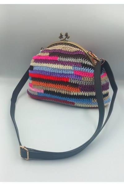 Χειροποίητο πολύχρωμο τσαντάκι
