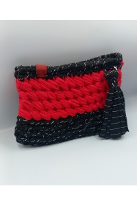 Πλεκτό τσαντάκι-νεσεσέρ
