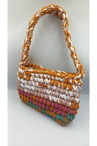Πολύχρωμη πλεκτή τσάντα