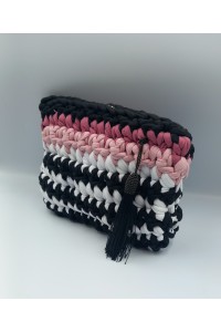 Χειροποίητο πλεκτό πορτοφολάκι