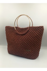Χειροποίητη πλεκτή τσάντα καφέ.