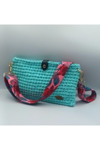 Χειροποίητο τσαντάκι με ιμάντα.