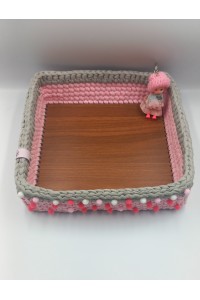 Χειροποίητο πλεκτό καλάθι για παιδικό δωμάτιο