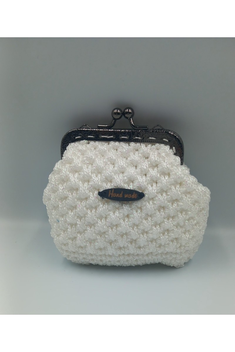 Άσπρο χειροποίητο πορτοφολάκι