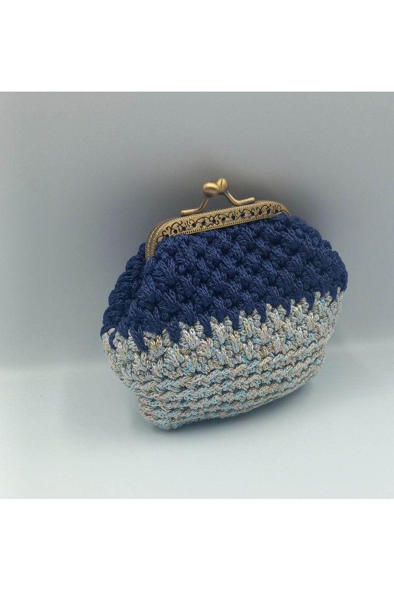 Χειροποίητο πλεκτό πορτοφολάκι με γυαλιστερή κλωστή