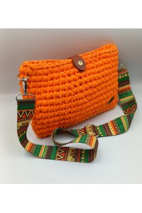 Χειροποίητο πλεκτό τσαντάκι σε πορτοκαλί έντονο και ιμάντα