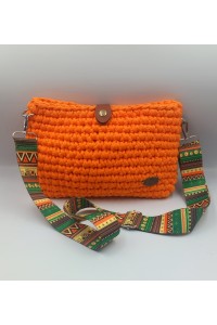 Χειροποίητο πλεκτό τσαντάκι σε πορτοκαλί έντονο και ιμάντα