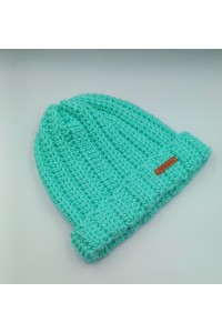 Χειροποίητο γυναικείο πλεκτό σκουφάκι