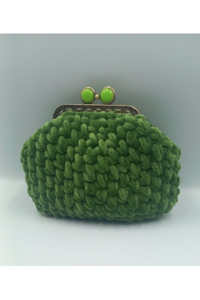 Βελούδινο πορτοφόλι.