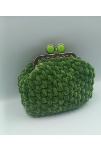 Βελούδινο πορτοφόλι.