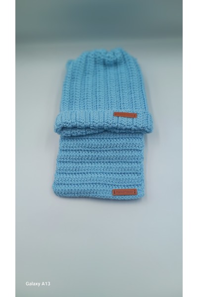 Σετ κασκόλ και σκουφάκι για αγόρι.