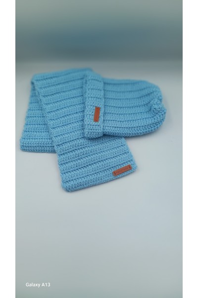 Σετ κασκόλ και σκουφάκι για αγόρι.