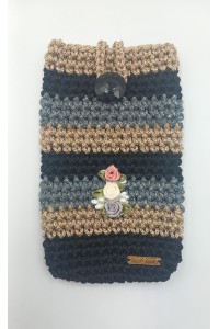 Χειροποίητη πλεκτή θήκη κινητού.