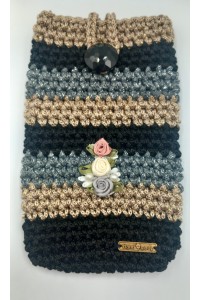 Χειροποίητη πλεκτή θήκη κινητού.