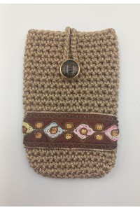 Χειροποίητη πλεκτή θήκη κινητού.