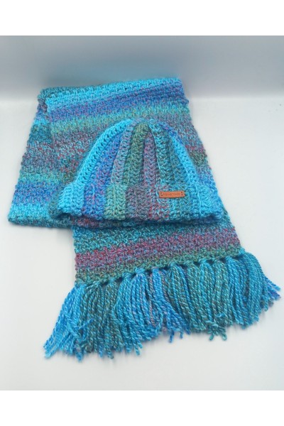 Σετ κασκόλ και σκουφάκι.