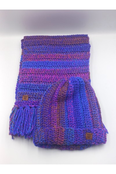 Χειροποίητο πλεκτό σετ κασκόλ και σκουφάκι.