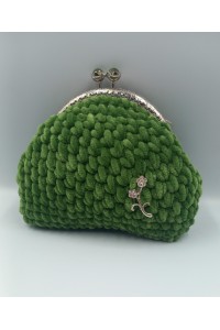 Χειροποίητο πλεκτό βελούδινο πορτοφόλι.