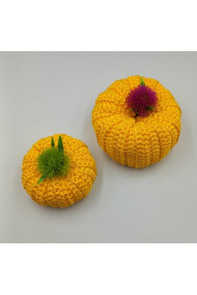 Σετ πλεκτές χειροποίητες κολοκύθες-γούρια.