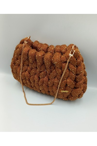 Πλεκτή χειροποίητη τσάντα με εκθαμβωτικό γκλίτερ