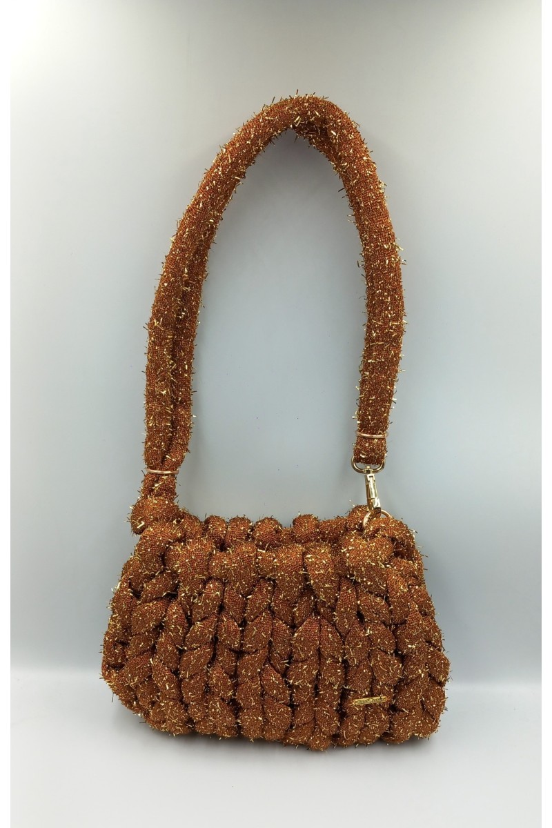 "Χρυσή ",εντυπωσιακή τσάντα.