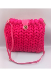 Χειροποίητη Πλεκτή Τσάντα Ώμου σε Έντονο Φούξια.