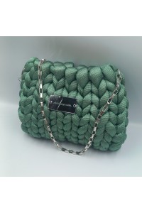 Πλεκτή Τσάντα Χειρός/Ώμου "Emerald Green" με μεταλλικές λεπτομέρειες.