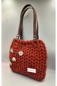 Terracotta Elegance: Η χειροποίητη τσάντα που θα λατρέψεις!