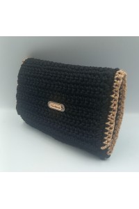 Χειροποίητη πλεκτή καπνοθήκη σε μαύρο χρυσό.