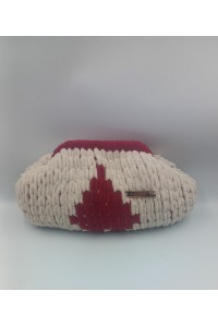 Handmade Love: Η Τσάντα που "Κλέβει" Καρδιές.