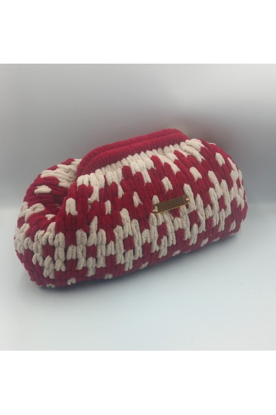 Love at first touch.