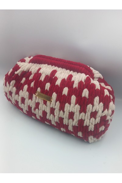 Love at first touch.