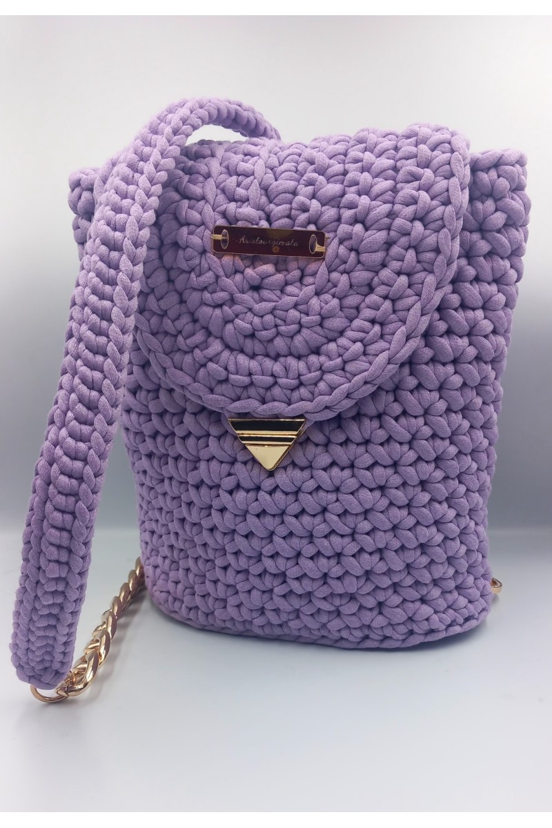 Χειροποίητο Πλεκτό Backpack "Lilac Muse" με Golden Details – Μωβ Lavender ​.