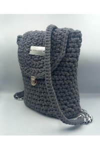 Χειροποίητο Πλεκτό Backpack σε Γκρι Ανθρακί με Ασημένιο Κούμπωμα & Εσωτερική Επένδυση.